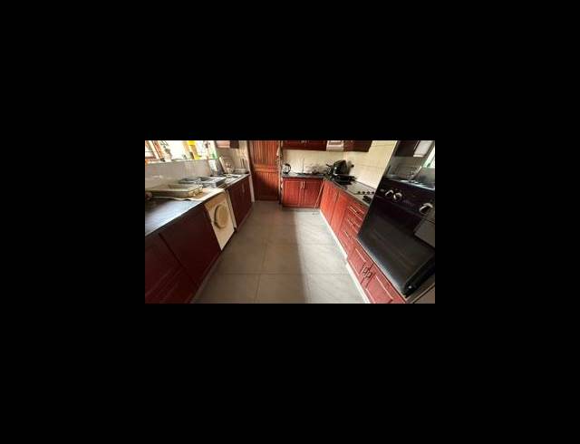 3 BEDROOM PROPERTY TO RENT IN ESCOMBE